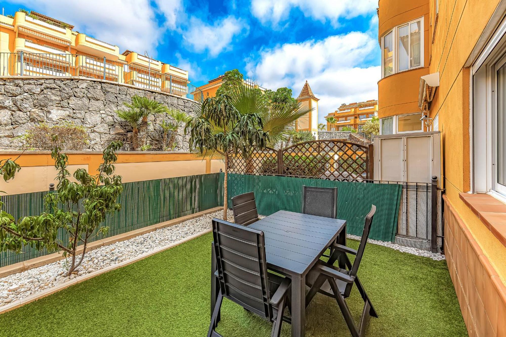 Ocean View Family Apartment In Playa La Arena Puerto de Santiago  Exterior photo